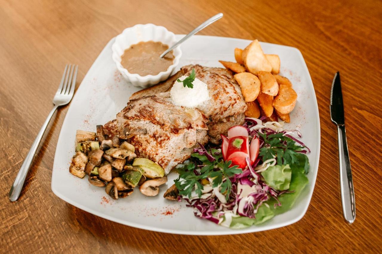 Restoran Sa Prenocistem Gornjak Krepoljin Εξωτερικό φωτογραφία
